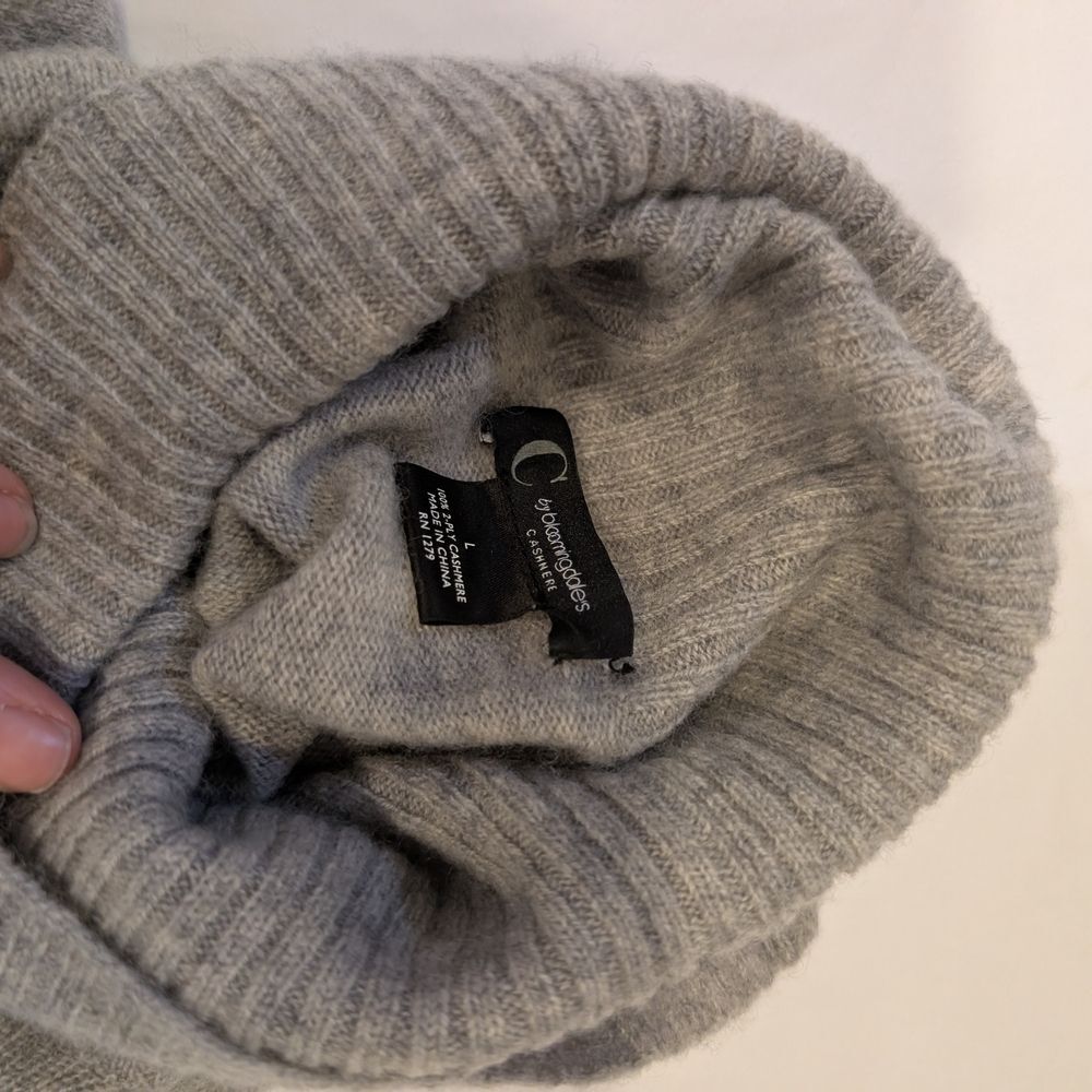 Bloomingdale's Cashmere Gray and Cream & Tan Turtleneck Sweater - Picture 6 of 6